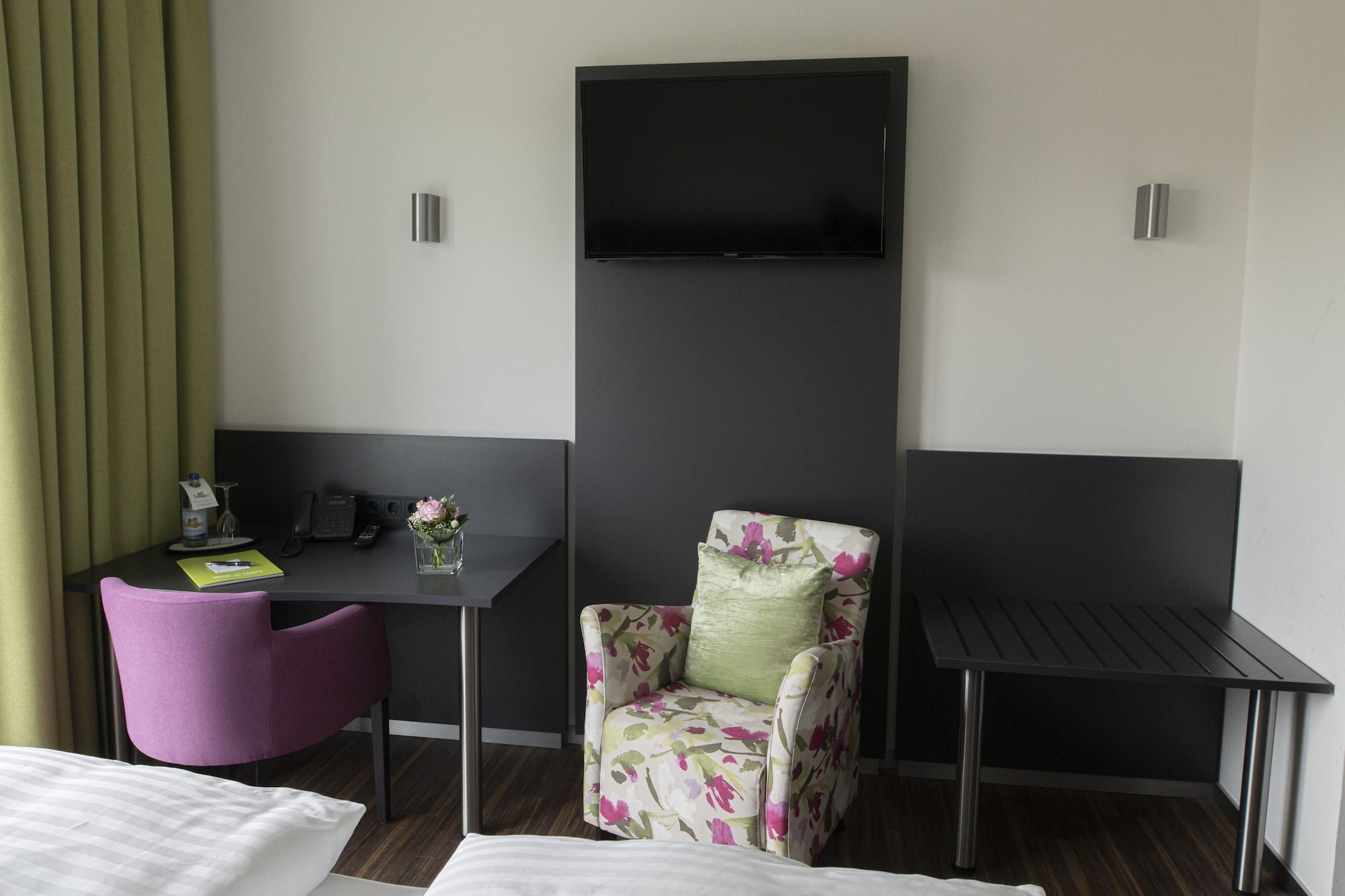 Hotel Campo Реннинген Экстерьер фото