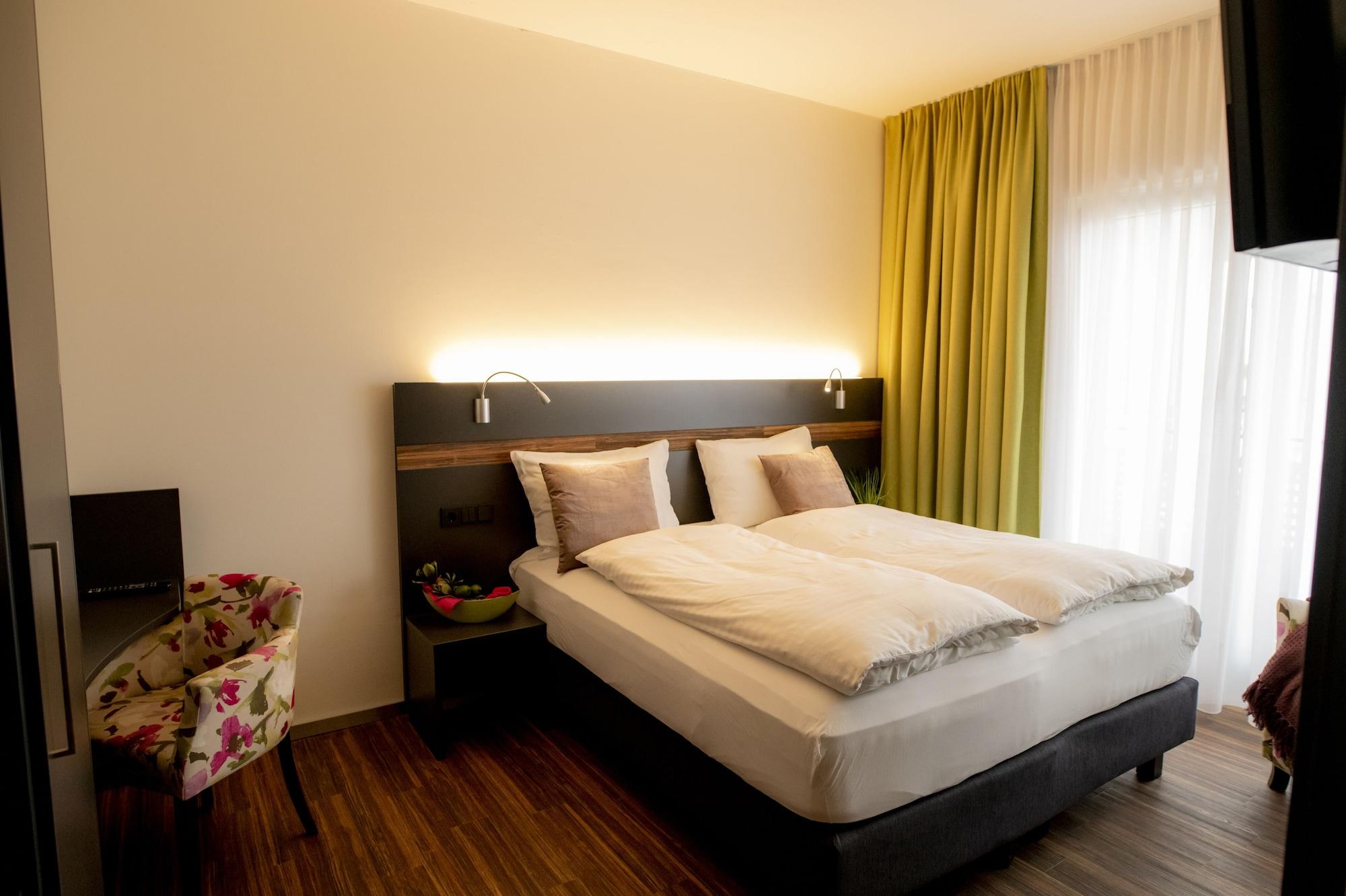 Hotel Campo Реннинген Экстерьер фото
