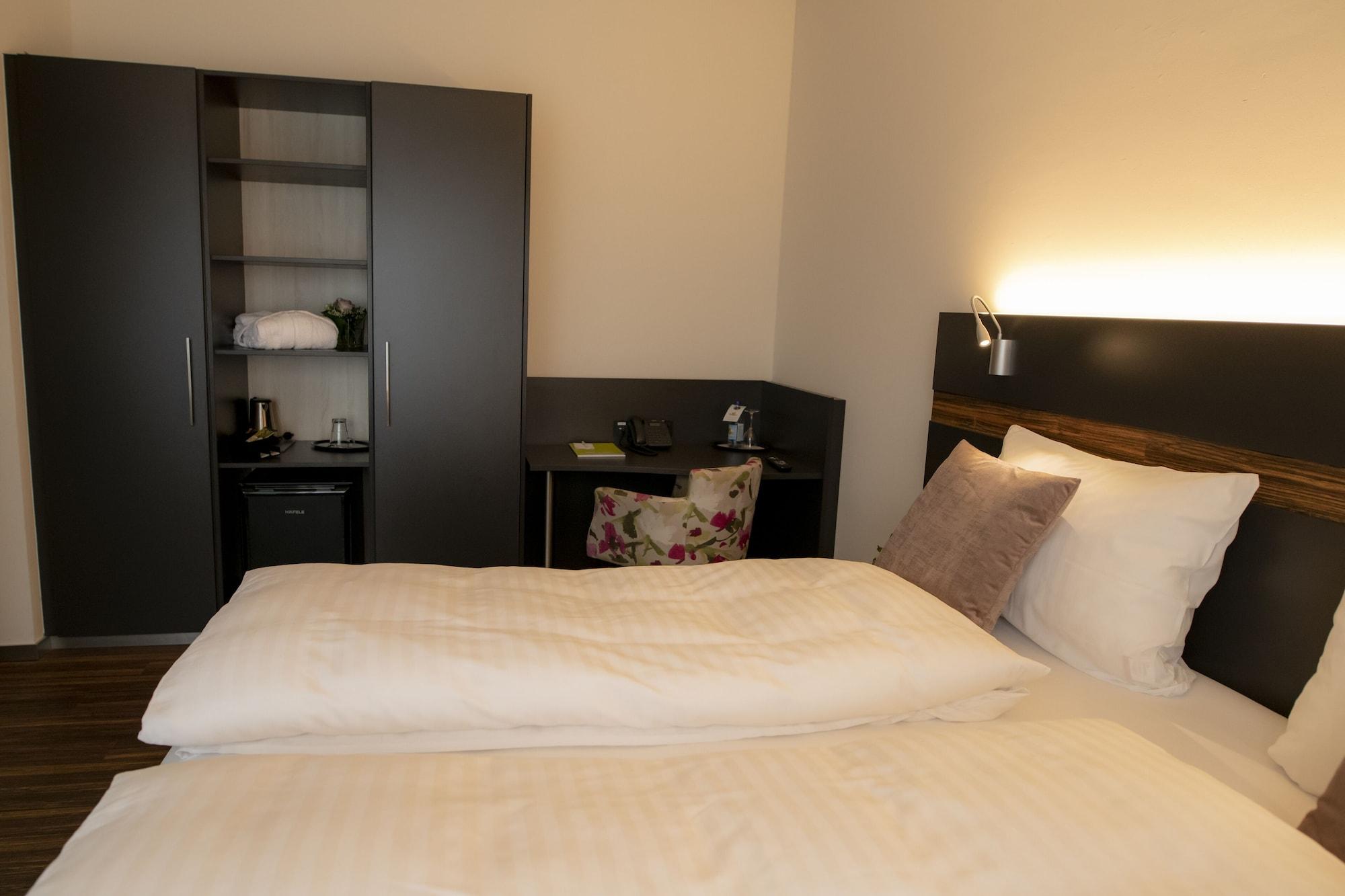 Hotel Campo Реннинген Экстерьер фото
